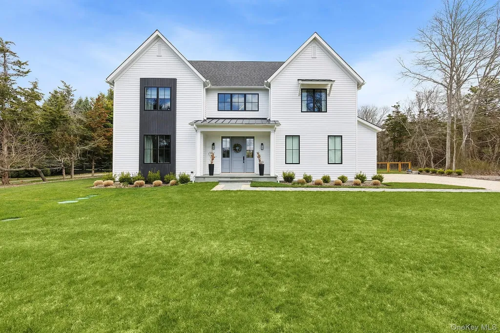 8 Sweetgrass Road Westhampton NY 11977