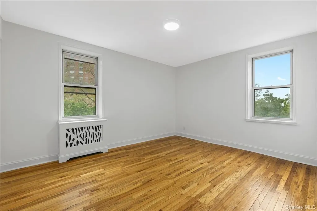 5645 Netherland Avenue Bronx NY 10471
