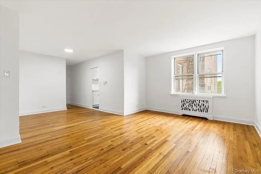 5645 Netherland Avenue Bronx NY 10471