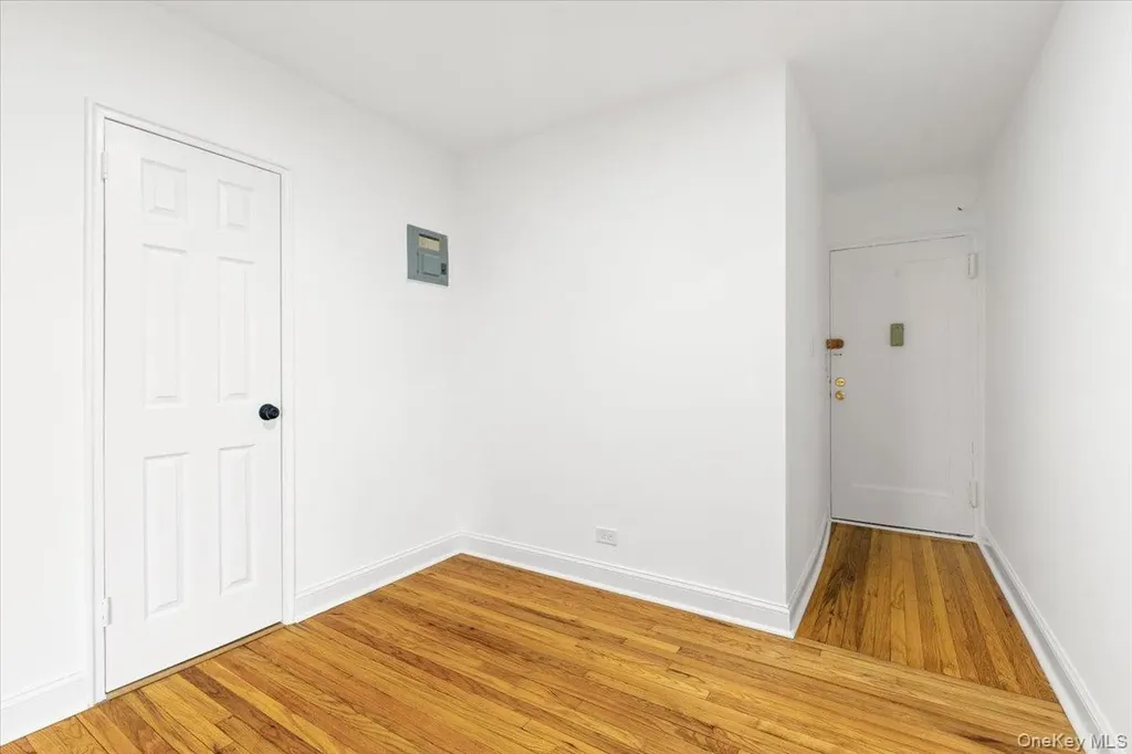 5645 Netherland Avenue Bronx NY 10471