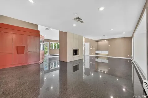 18 Millbank Road Poughkeepsie NY 12603