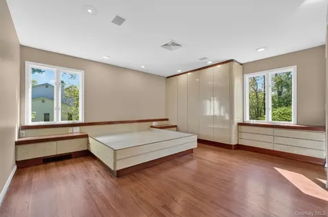 18 Millbank Road Poughkeepsie NY 12603