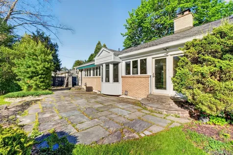 18 Millbank Road Poughkeepsie NY 12603