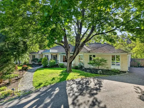 18 Millbank Road Poughkeepsie NY 12603