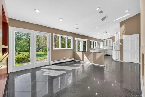 18 Millbank Road Poughkeepsie NY 12603