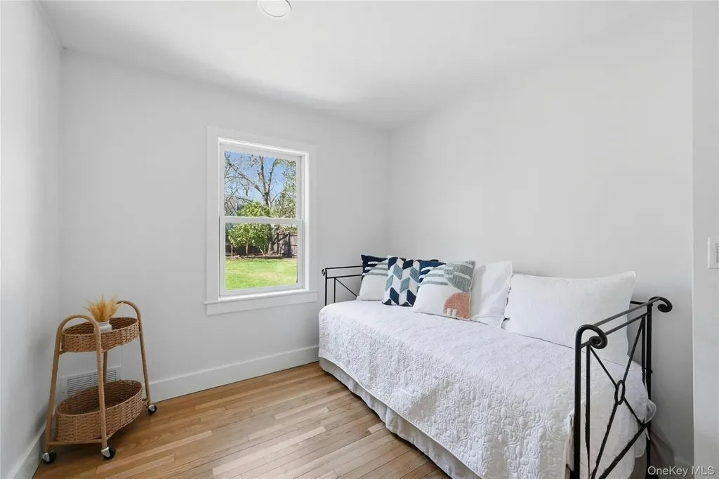 8908 Peconic Bay Boulevard Laurel NY 11948