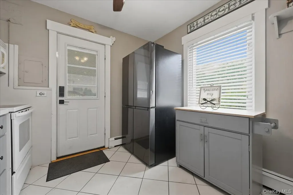 44 Cliff Lane Levittown NY 11756