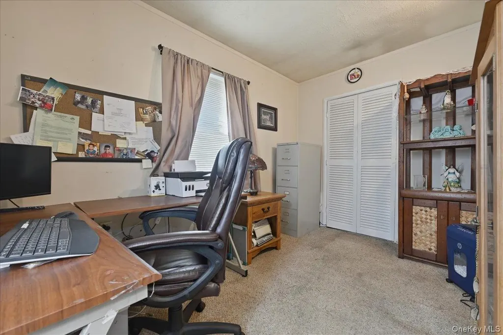 44 Cliff Lane Levittown NY 11756