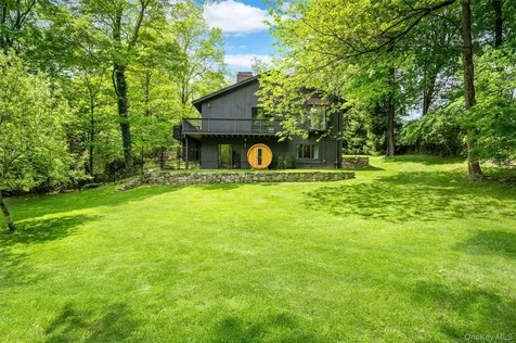3 Banks Hill Road Pleasantville NY 10570