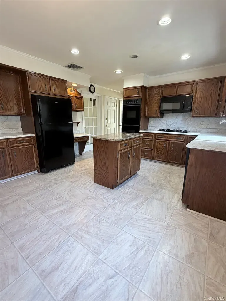 216 Maple Avenue Monroe NY 10950