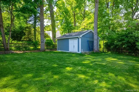 18 Wildwood Road Larchmont NY 10538