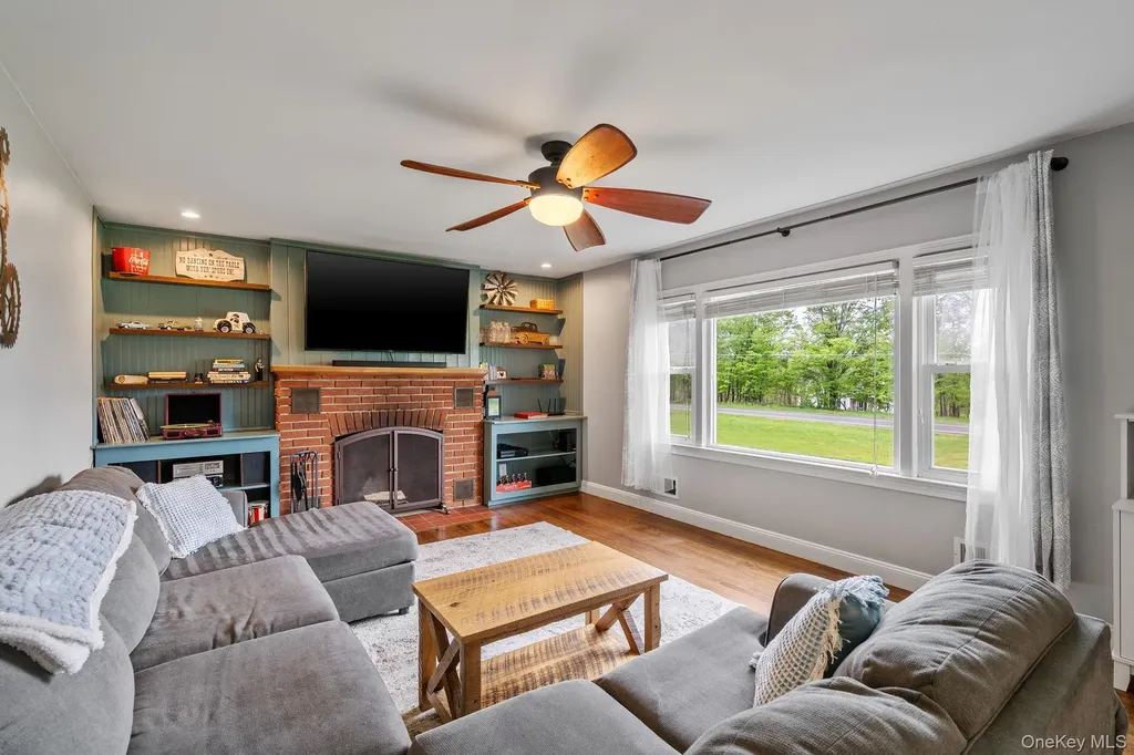 1327 County Route 17 Walden NY 12586