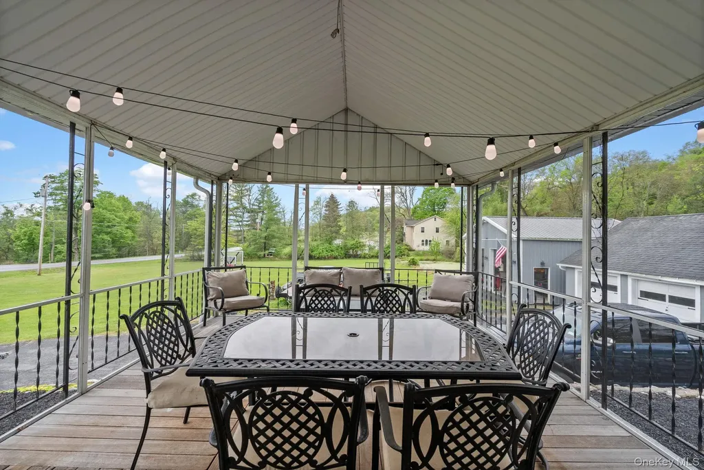 1327 County Route 17 Walden NY 12586