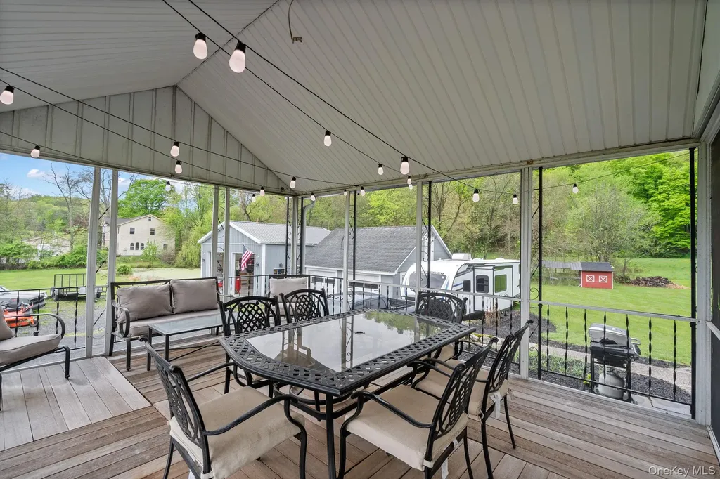 1327 County Route 17 Walden NY 12586