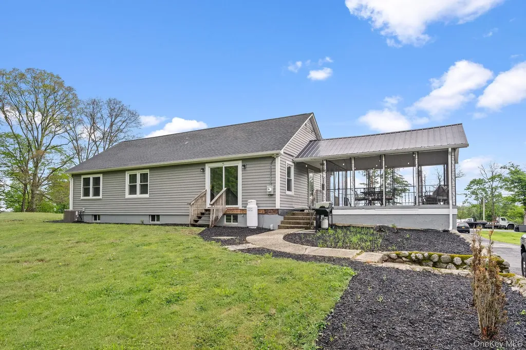 1327 County Route 17 Walden NY 12586