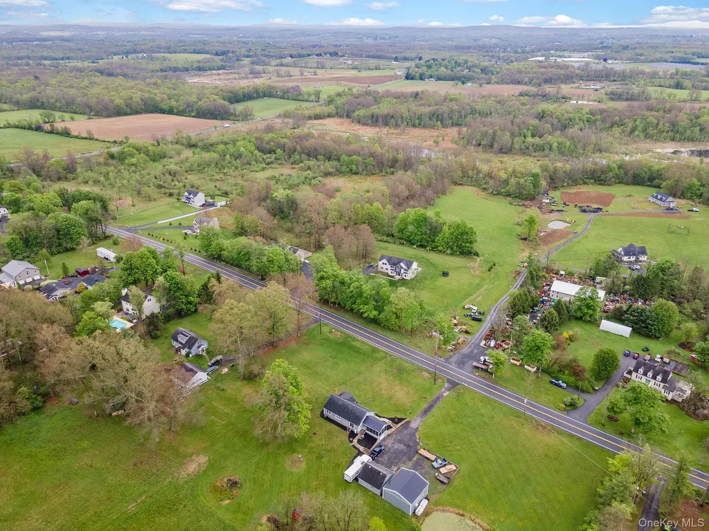 1327 County Route 17 Walden NY 12586