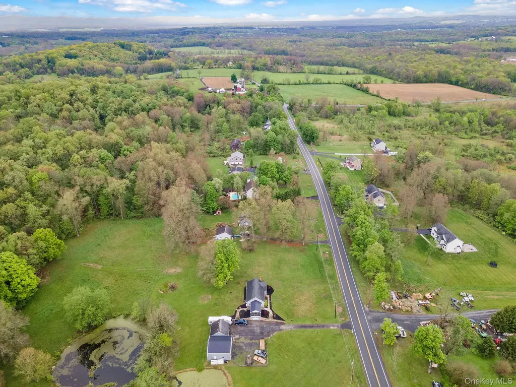 1327 County Route 17 Walden NY 12586