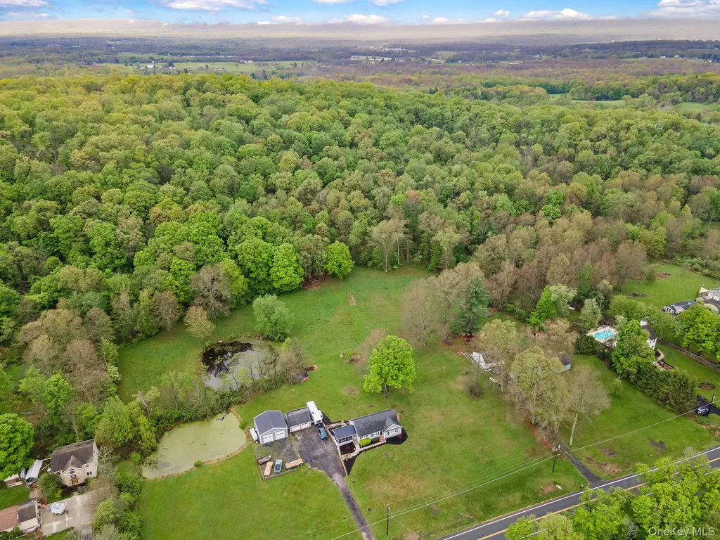 1327 County Route 17 Walden NY 12586