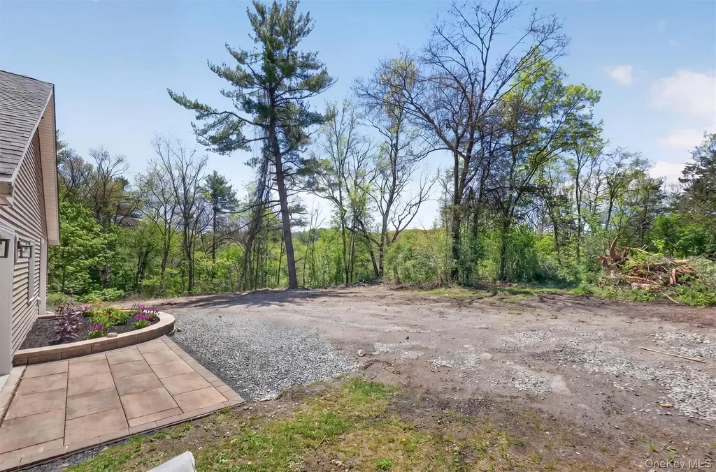 71 Blacks Road Kingston NY 12401