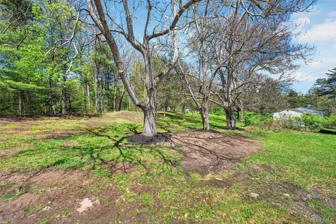 71 Blacks Road Kingston NY 12401