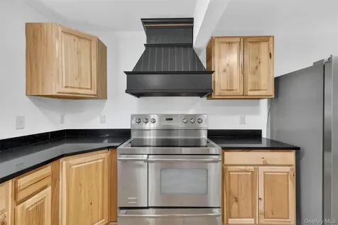 71 Blacks Road Kingston NY 12401