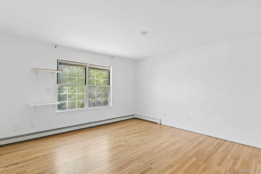 65 16th Street Wading River NY 11792