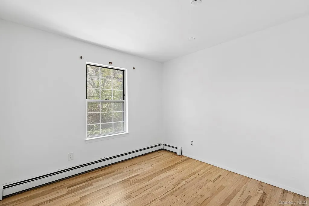 65 16th Street Wading River NY 11792