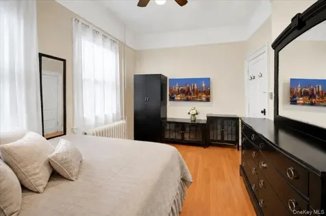 4521 Carpenter Avenue Bronx NY 10470