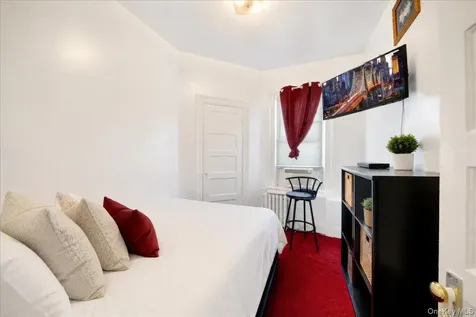 4521 Carpenter Avenue Bronx NY 10470
