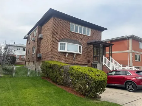 203-55 27th Avenue Bayside NY 11360