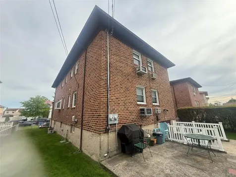 203-55 27th Avenue Bayside NY 11360