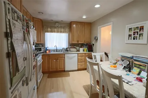 203-55 27th Avenue Bayside NY 11360