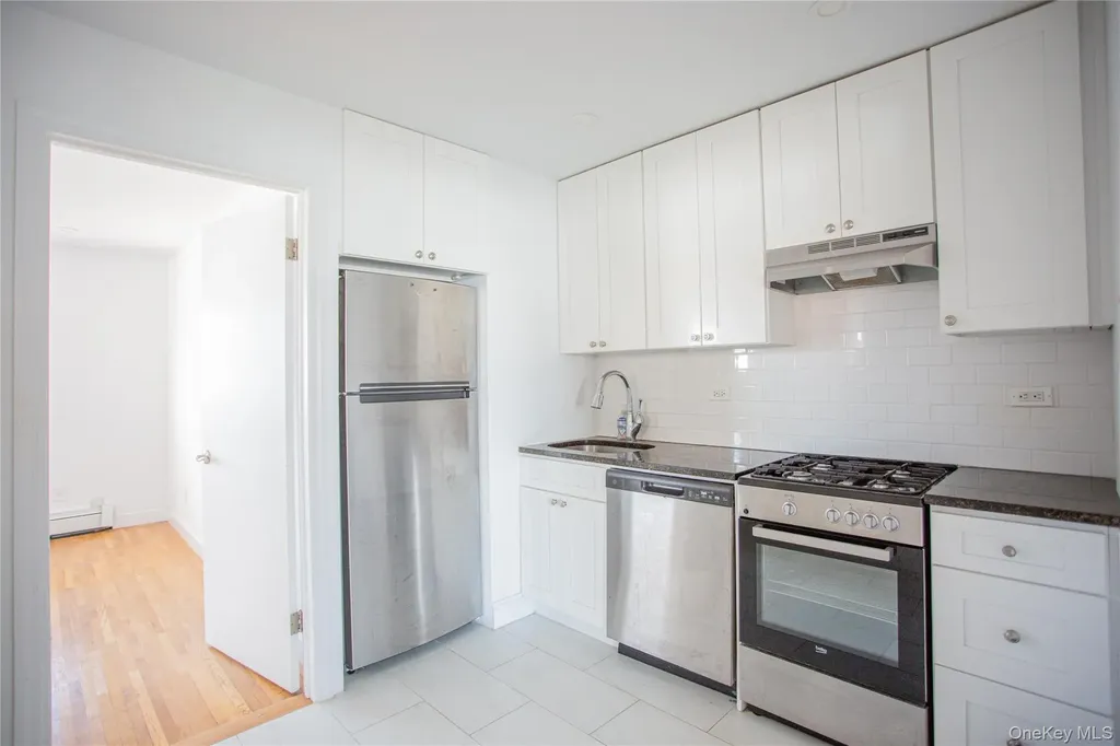 330 E Broadway Long Beach NY 11561