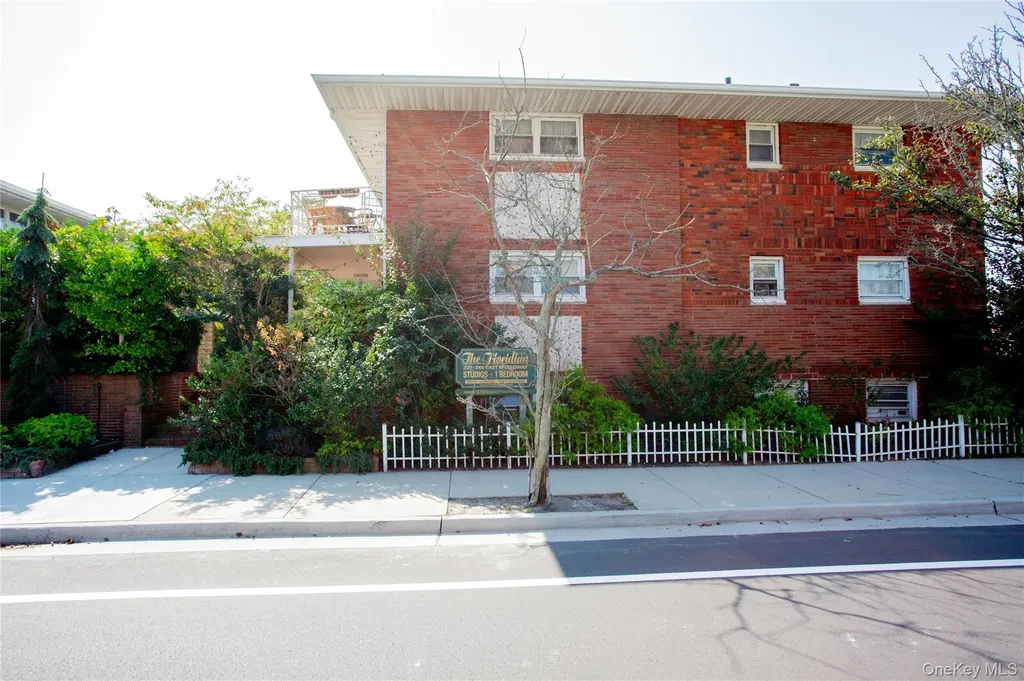 330 E Broadway Long Beach NY 11561