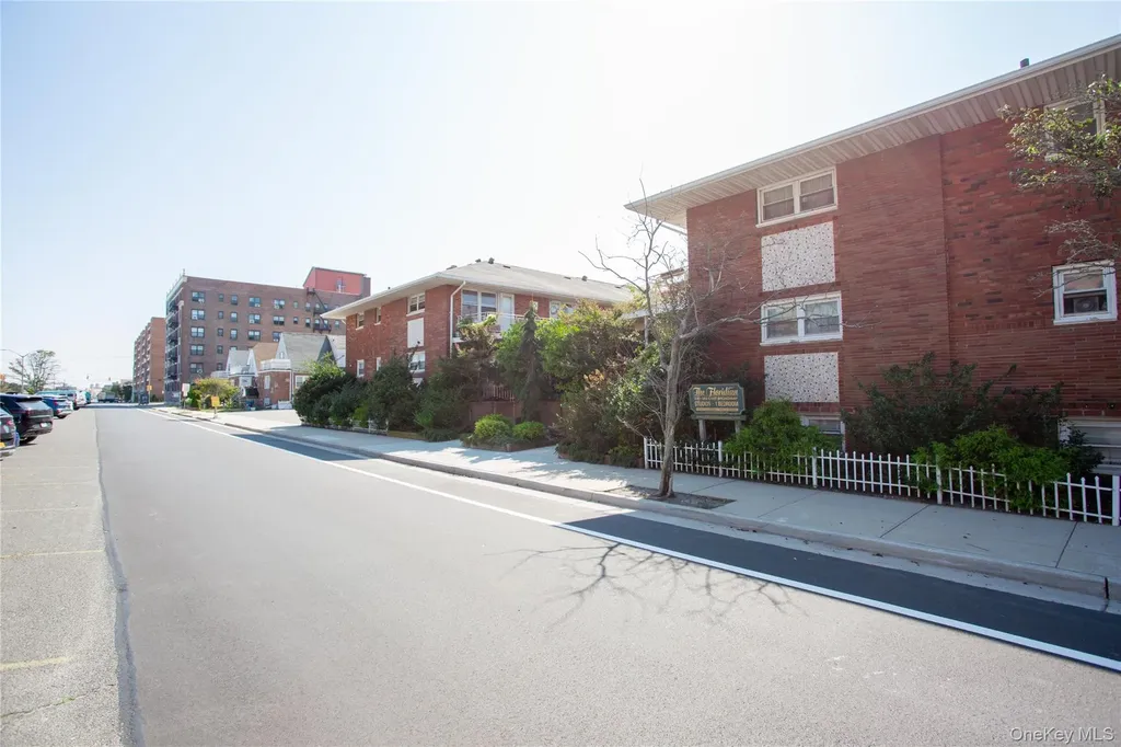 330 E Broadway Long Beach NY 11561