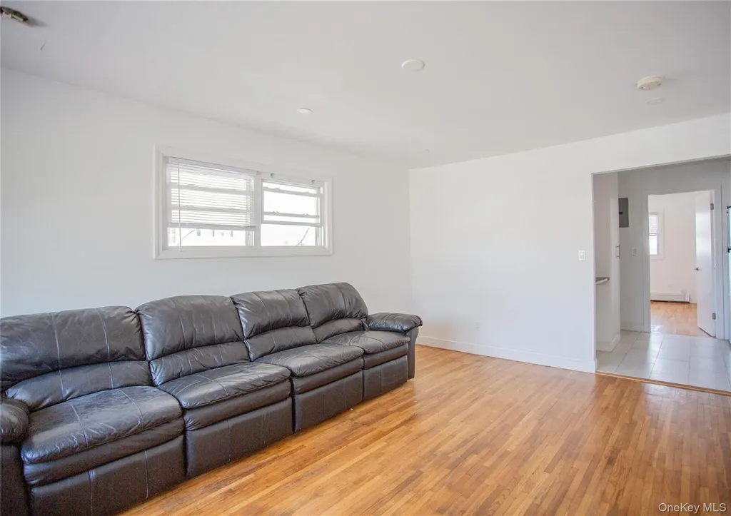 330 E Broadway Long Beach NY 11561