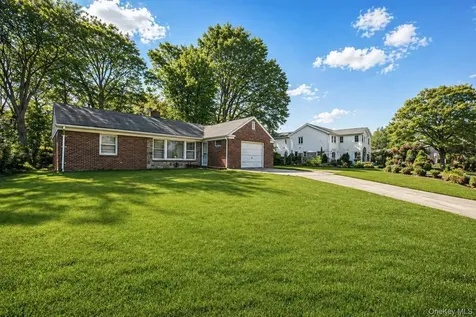 20 Delphine Terrace Staten Island NY 10305