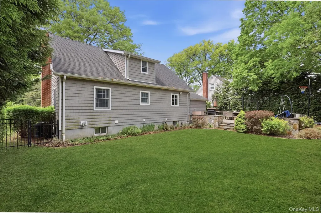 123 Hilburn Road Scarsdale NY 10583