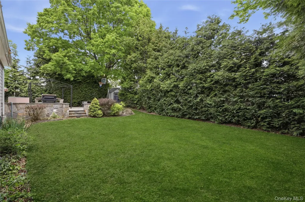 123 Hilburn Road Scarsdale NY 10583