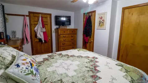 11 Hood Road Roscoe NY 12776