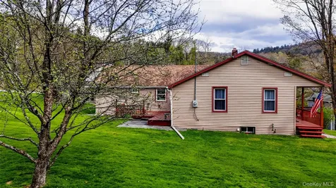 11 Hood Road Roscoe NY 12776