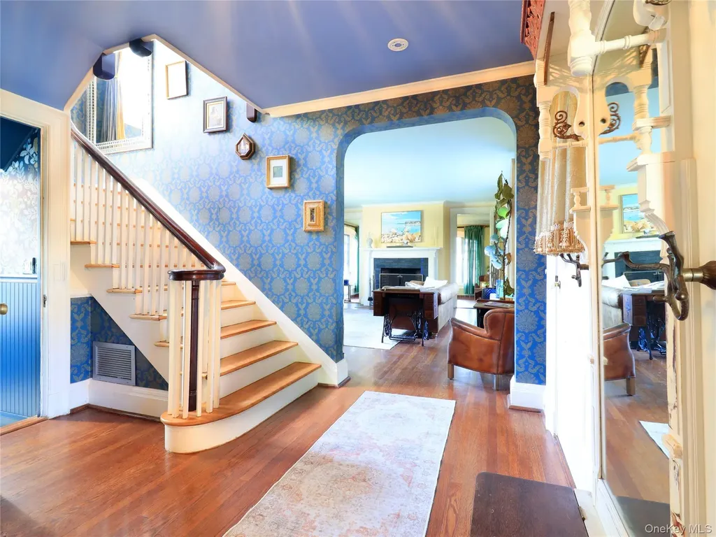 1120 Shore Road Little Neck NY 11363
