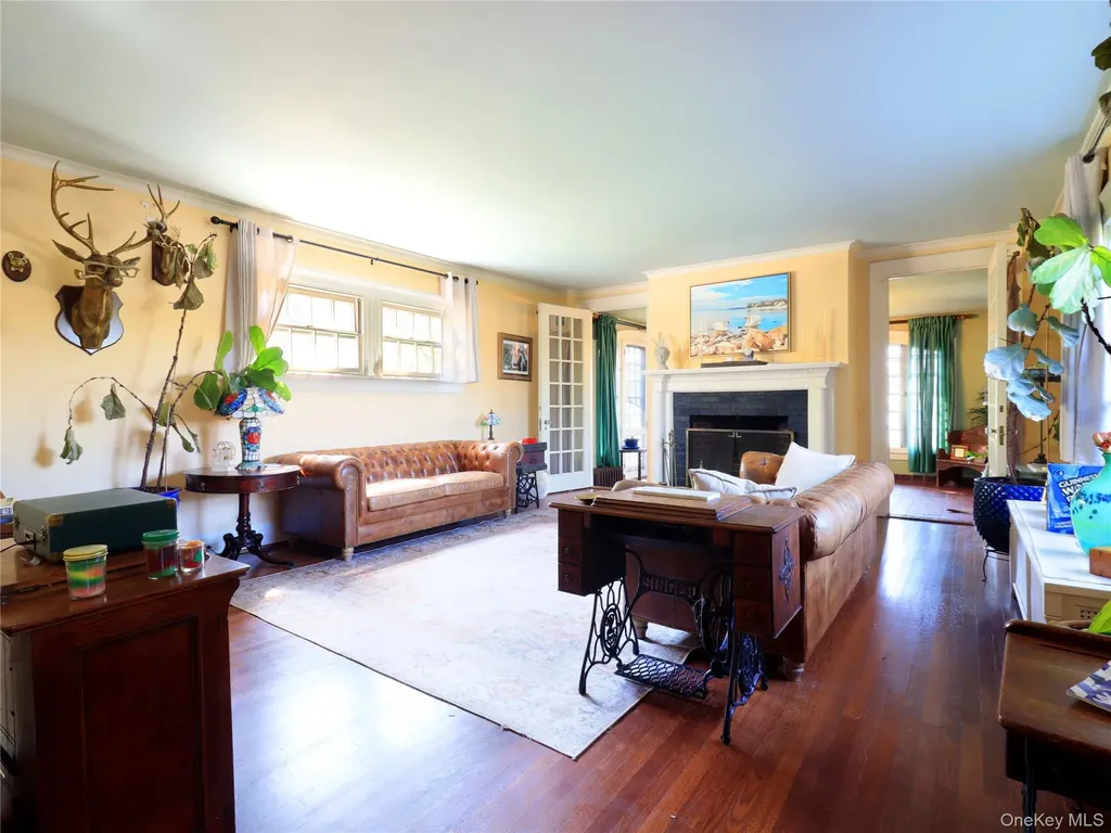 1120 Shore Road Little Neck NY 11363