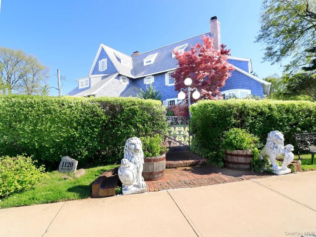 1120 Shore Road Little Neck NY 11363