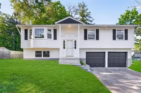 8 Mockingbird Lane Poughkeepsie NY 12601