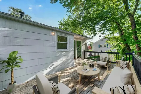 8 Mockingbird Lane Poughkeepsie NY 12601