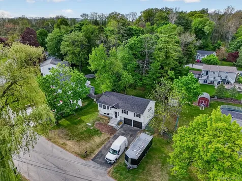 8 Mockingbird Lane Poughkeepsie NY 12601