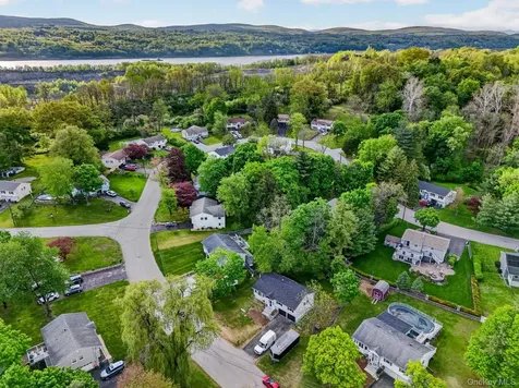 8 Mockingbird Lane Poughkeepsie NY 12601