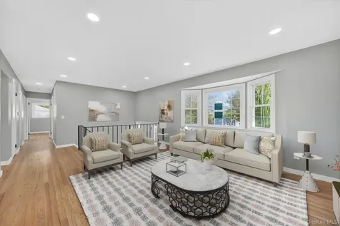 8 Mockingbird Lane Poughkeepsie NY 12601