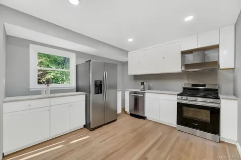 8 Mockingbird Lane Poughkeepsie NY 12601